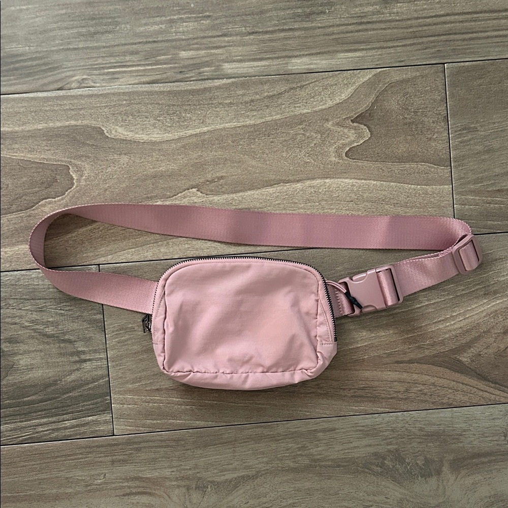 Women's Pink Crossbody Belt Bag - Casual Everyday Fanny Pack
